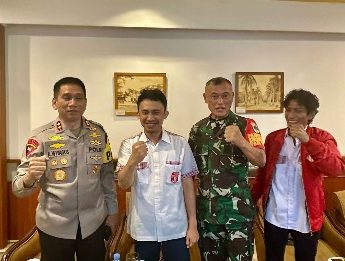 Satu Komando : BARAKUDA BaraJP Bersama Pangdam Siliwangi dan Kapolda Jabar Jaga Kondusif NKRI Harga Mati Satu Komando : BARAKUDA BaraJP Bersama Pangdam Siliwangi dan Kapolda Jabar Jaga Kondusif NKRI Harga Mati